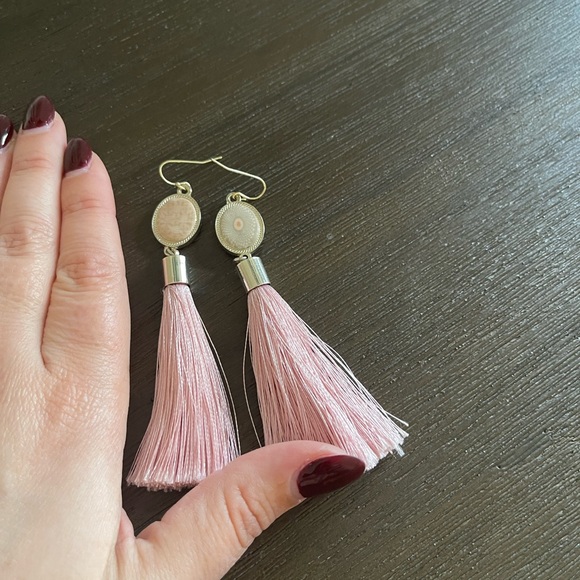 🩷✨ Pink tinsel earrings ✨🩷 - Picture 4 of 4